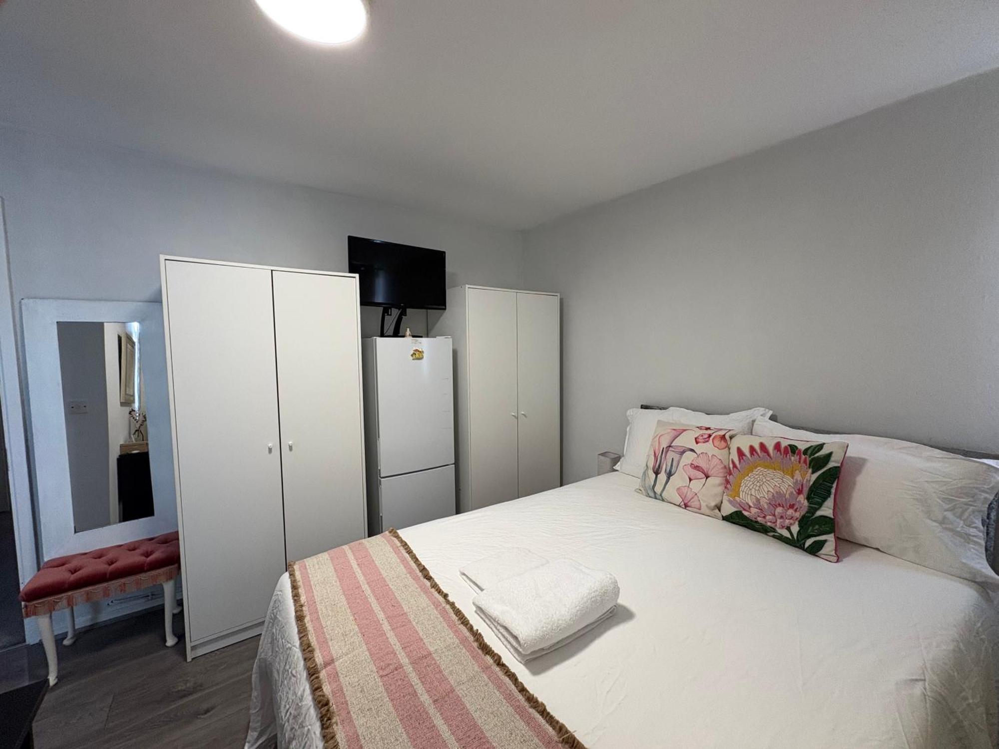 Privatunterkunft Private In North En-suite